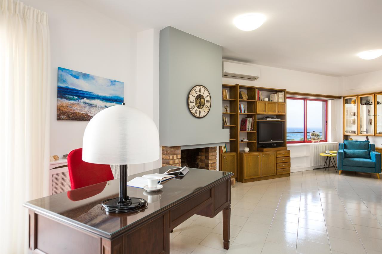 La Vita Moderna Chrissi Akti Chania Exterior foto